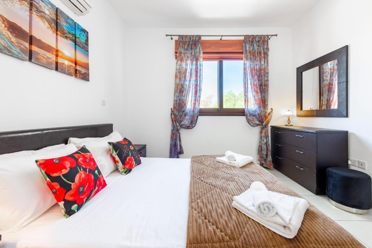 Sea Front Oceanus H2 By Ezoria Villas ไอยานาปา ภายนอก รูปภาพ