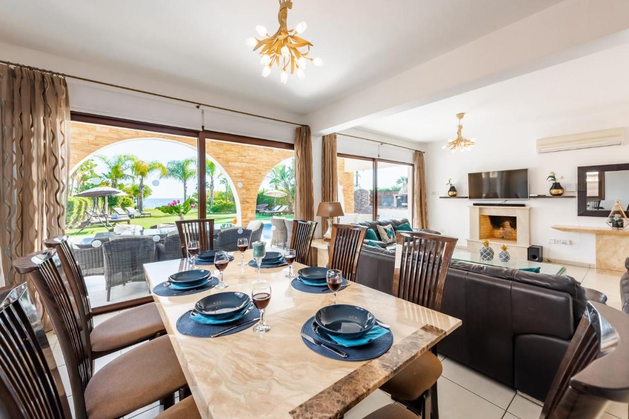 Sea Front Oceanus H2 By Ezoria Villas ไอยานาปา ภายนอก รูปภาพ